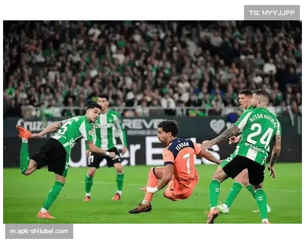 巴萨后防小将临危受命 梯队球员能否顶住魔鬼主场压力